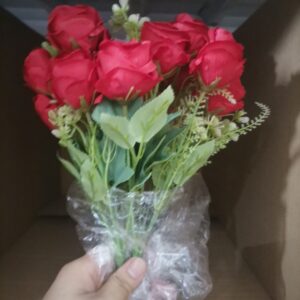 Artificial 7-Head Rose Mini Bundle (Red)
