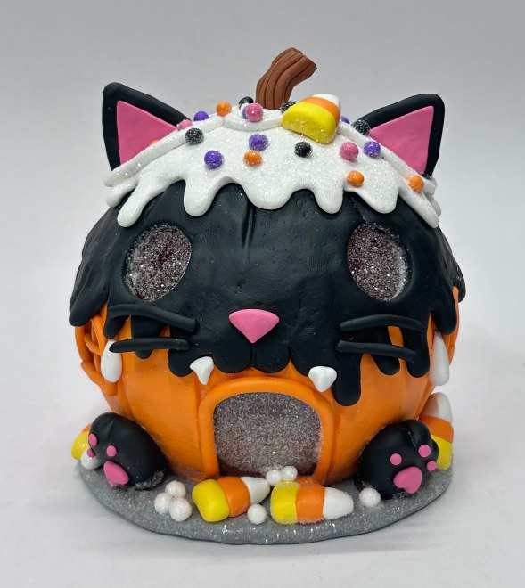 Halloween Black Cat in Pumpkin Figurine, Clay Dough Cat Pumpkin Tabletop Halloween Decoration